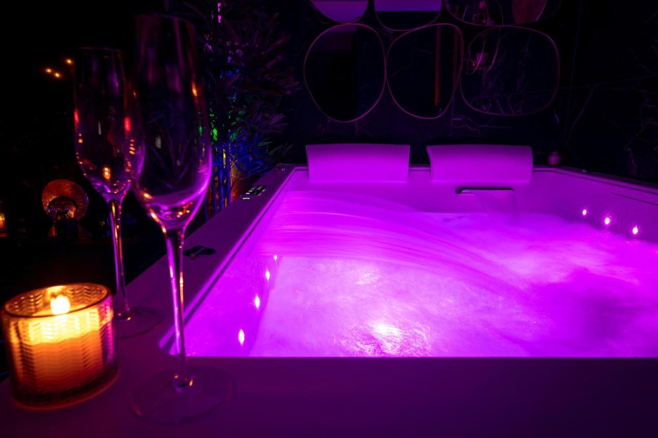 Love Room “La Nuit De Reve” Centre Historique 佩皮尼昂 外观 照片